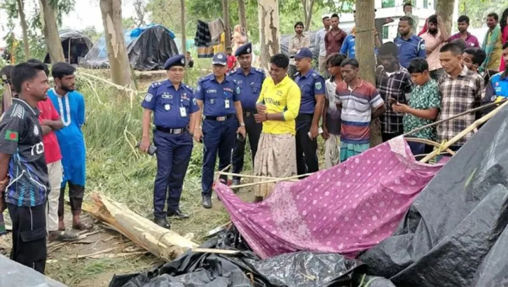 নওগাঁয় কালবৈশাখী ঝড়ে গাছ ভেঙে পড়ে অন্তঃসত্ত্বা নারীর মৃত্যু